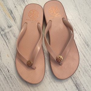Tory Burch Light pink flip flops size 8
